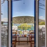 公寓 Andy Port House With Seaview By Goutos *