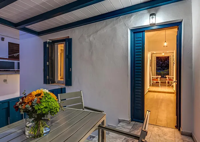 Andy Port House With Seaview By Goutos *