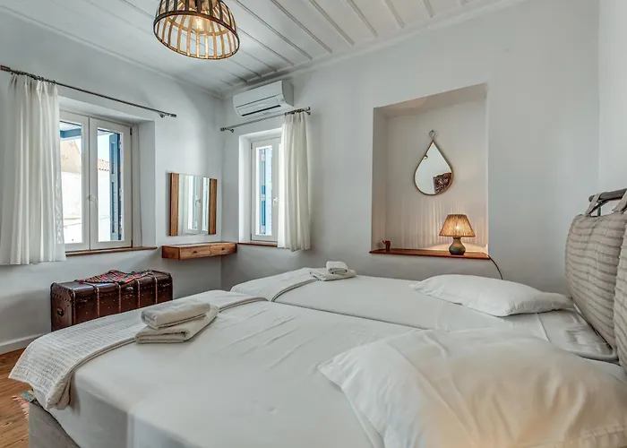 Andy Port House With Seaview By Goutos *