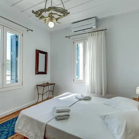 Apartmán Andy Port House With Seaview By Goutos *