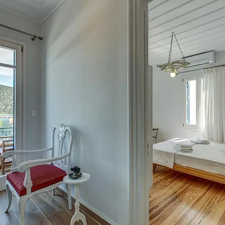 Apartmán Andy Port House With Seaview By Goutos