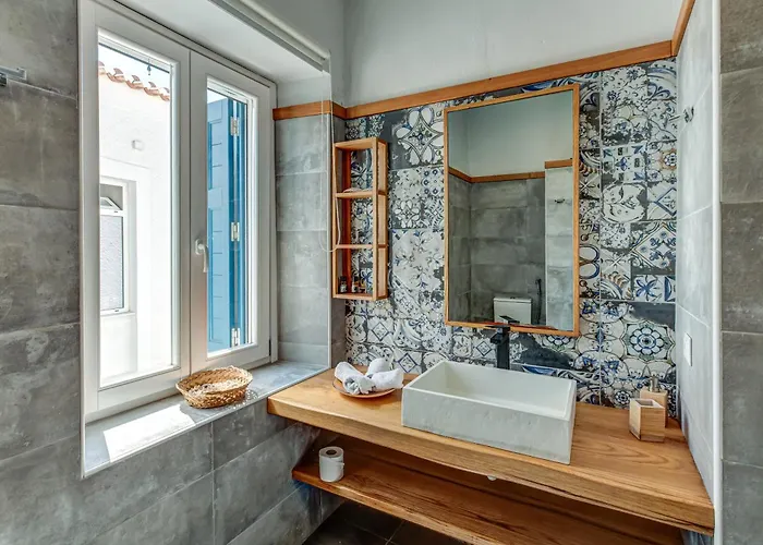 Andy Port House With Seaview By Goutos *